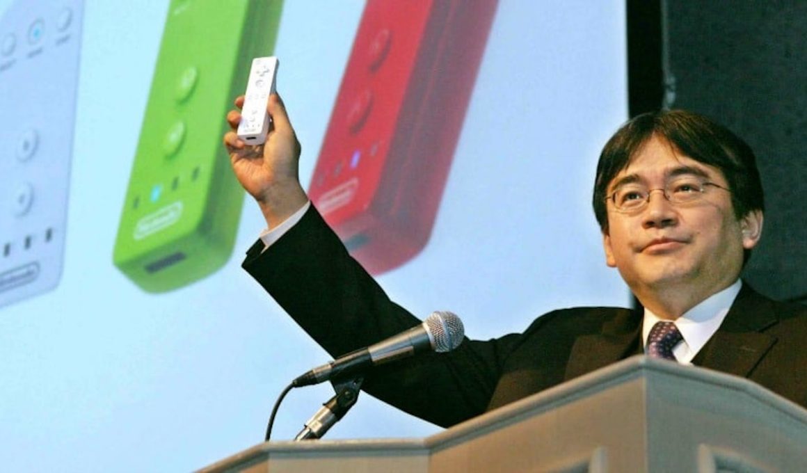 Satoru Iwata Wii Remote Photo