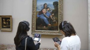 Louvre Museum Retires New Nintendo 3DS Audio Guides louvre_museum_new_nintendo_3ds_audio_guide_photo